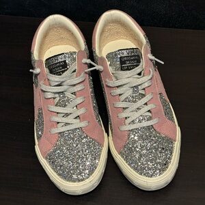 Vintage Havana Ilana Sneaker Silver Glitter and Pink size 10